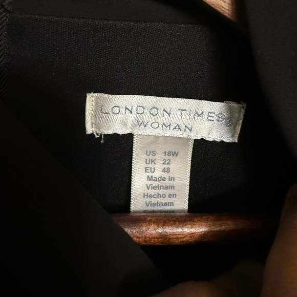 London Times Elegant Black Asymmetrical Ruffle Dress - Picture 4 of 4